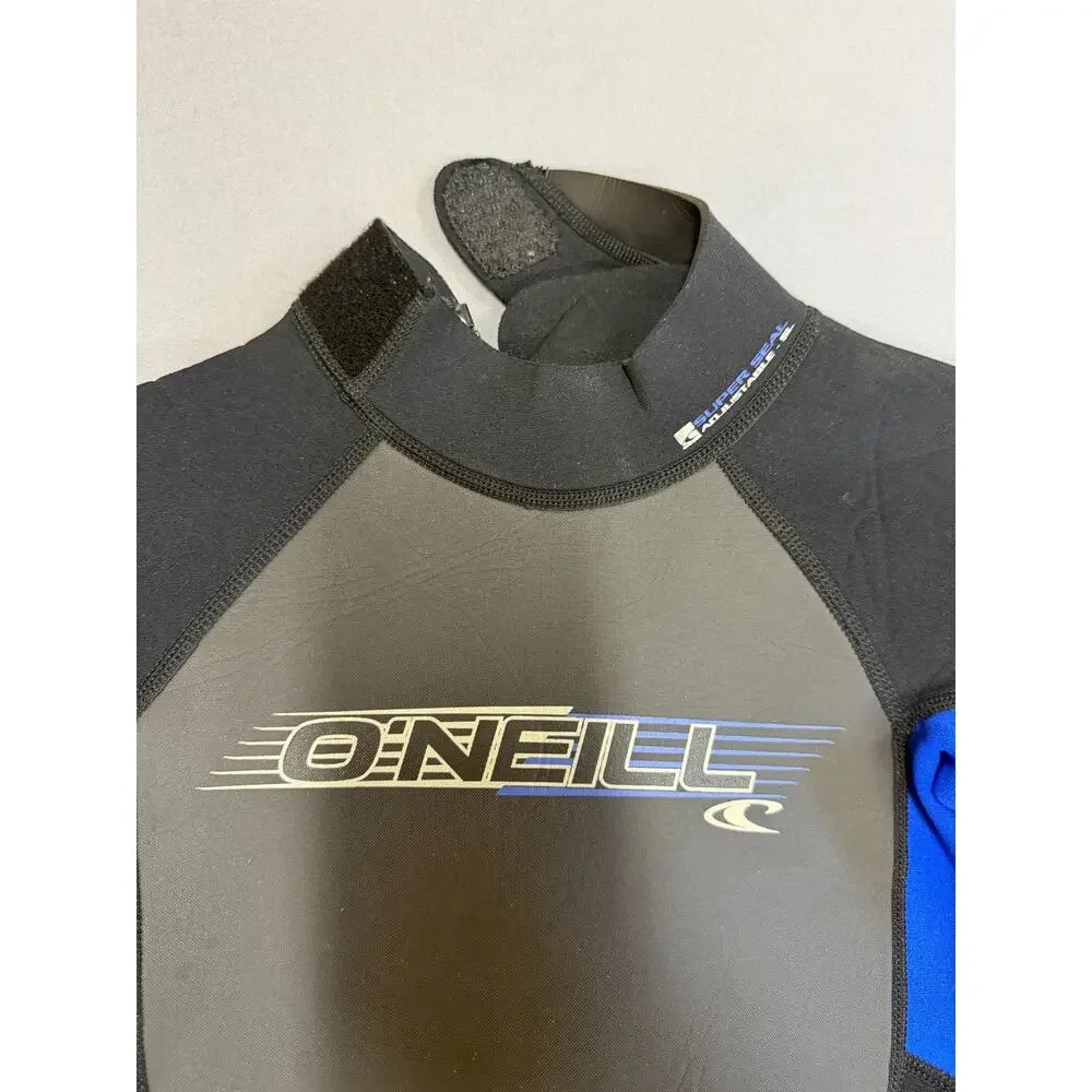 O’Neill Reactor 3.2 Surf Full Wetsuit Youth Size 10 and Back